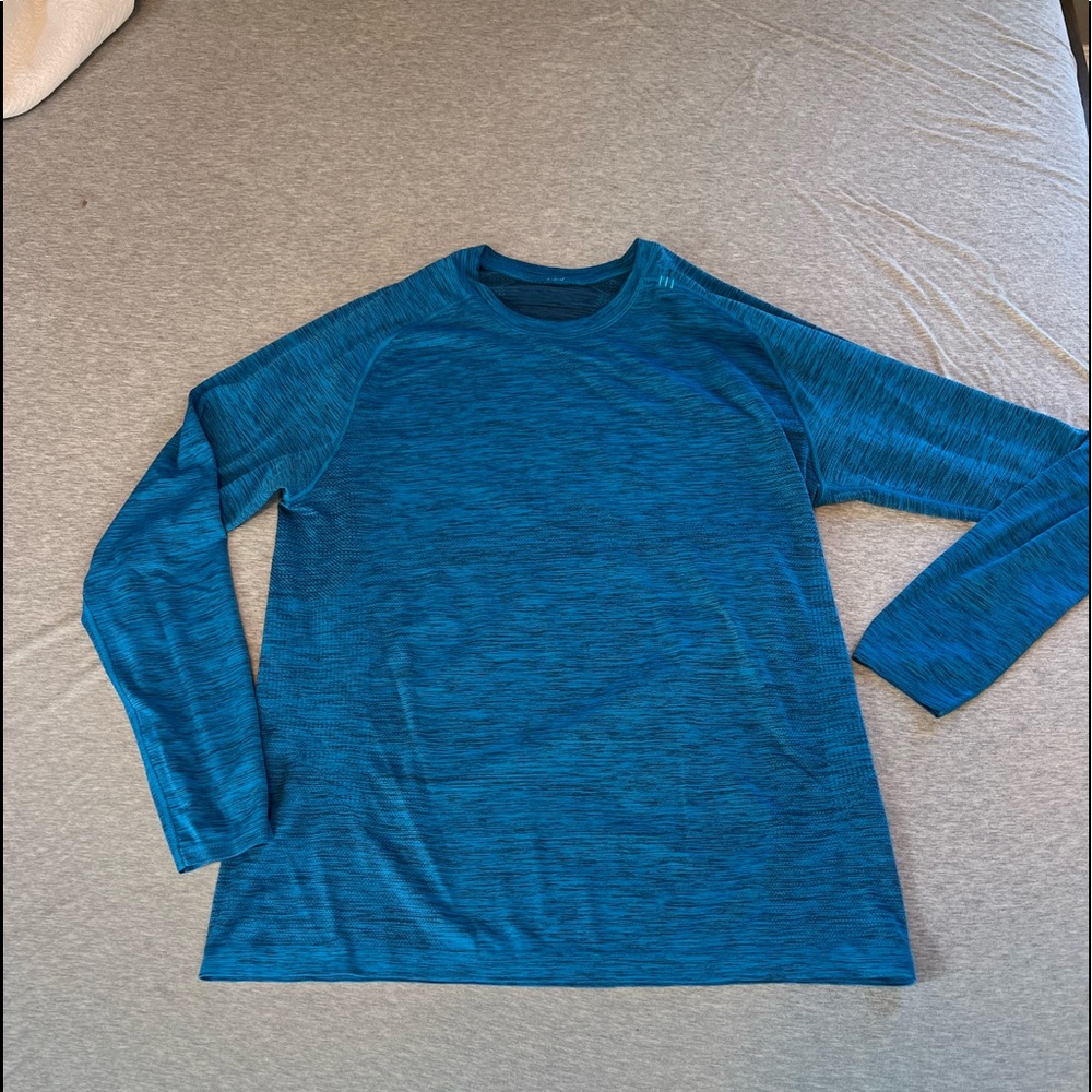 Lululemon long sleeve shirt!